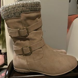 NWT Women’s Boots